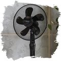 Stojanový ventilátor 40cm s ovládačom Botti Lavan farba čierna